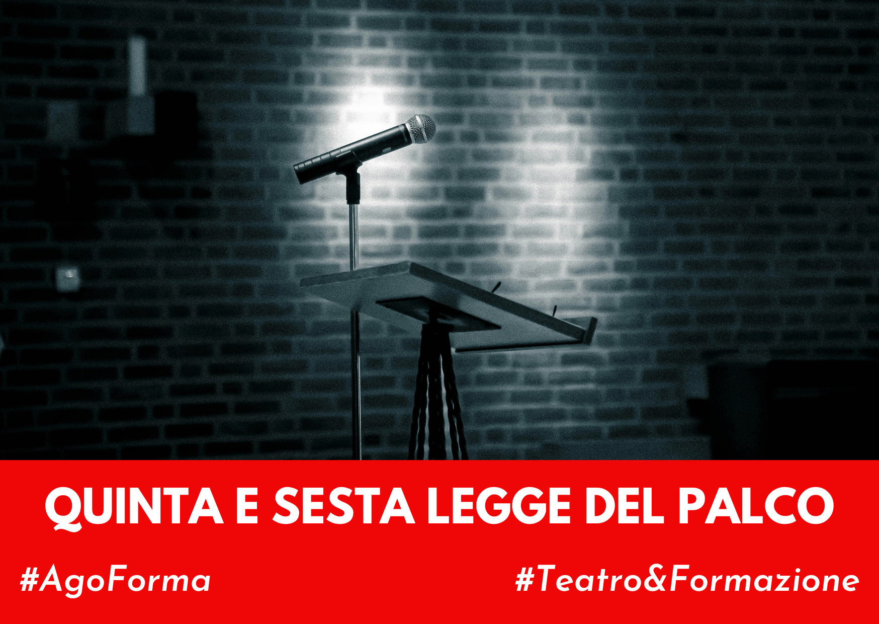 immagine leggio con microfono